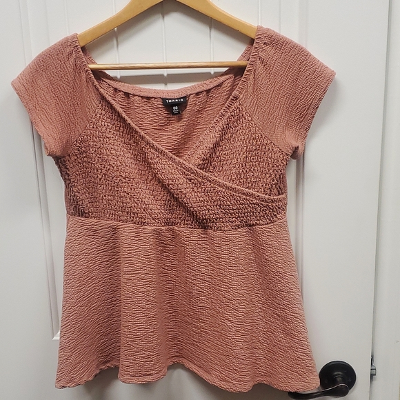 Torrid Smocked Pink Babydoll Top 00  M Peplum - Picture 3 of 7